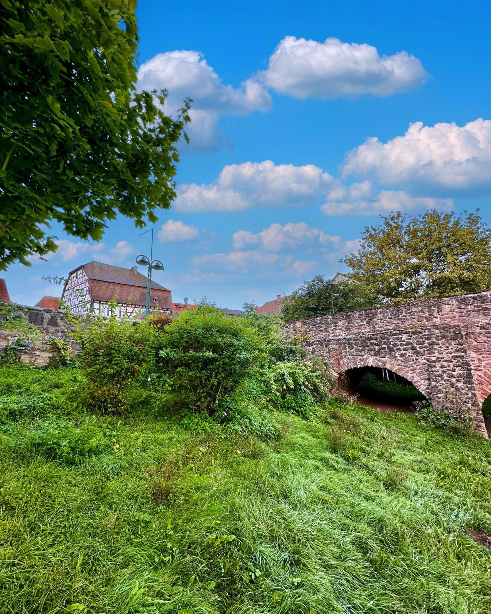 Hexenhaeuschen Dreieichenhain Buitenkant foto